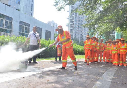 918博天堂服务公司举行应急预案演习活动 918博天堂服务公司举行应急预案演习活动