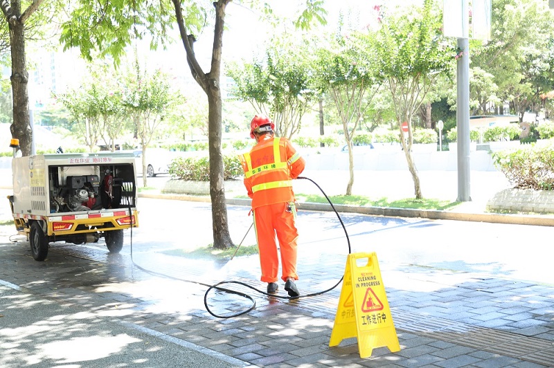 市政清运与公共卫生安全—构筑健康城市的坚实防线 市政清运与公共卫生安全—构筑健康城市的坚实防线