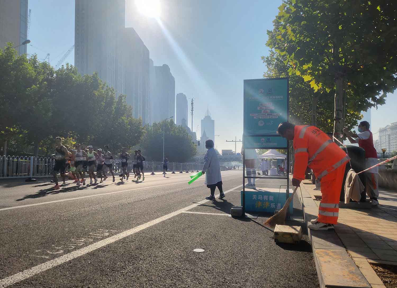 助力“天马” | 918博天堂环境天津项目全力护航马拉松环境卫生保障工作 助力“天马” | 918博天堂环境天津项目全力护航马拉松环境卫生保障工作